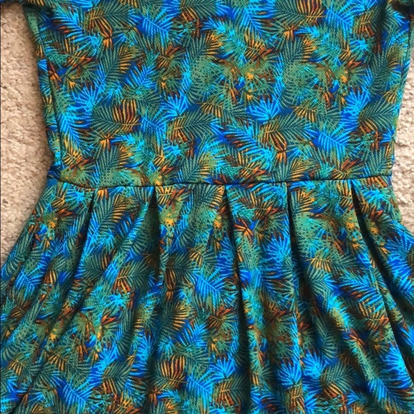 LulaRoe Small Amelia NWT tropical print - Picture 4 of 6